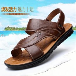 Sandals Men's Summer Leather Soft Sole Casual Slippers Head Layer Cowhide Dual Purpose Beach Shoes