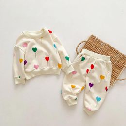 Clothing Sets Spring Autumn Baby Clothes Set Heart Print Infant Girls Sweatshirt Pants 2pcs Suit Toddler Tracksuit Boys Casual