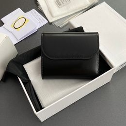 10A Designer Wallet Glossy Cowhide Leather with 5 Card Slots 1 Snap-Closure Coin Pouch 1 Flat Pocket 1 Bill Compartment