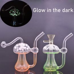 Glow In The Dark Design Dab Oil Rig Hookahs Glass Oil Burner Bong New Arrival Recycler Smoking Water Pipes Tobacco Ash Cathcer Bong with Male Glass Oil Burner Pipe