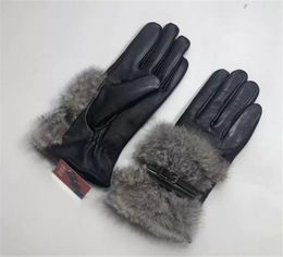 2021 New Ladies leather Gloves Winter cycling warm rabbit hair fashion outdoor touch screen leather gloves8685020