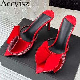 Slippers 2024 Summer Fashion Women's Rhinestone Bow Decoration Pointed Open Toe Leather High Heel Sexy Solid Colour Sandals