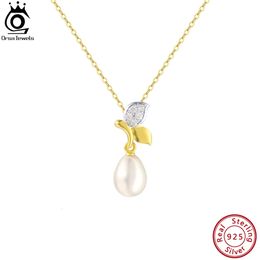 ORSA JEWELS Handmade 925 Sterling Silver Leaf Design Pearl Necklace for Women Baroque Pearls Pendant Anniversary Jewelry GPN43 240425