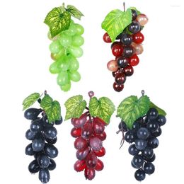 Party Decoration 5pcs Artificial Frosted Grapes Simulation Fruit Lifelike Centerpiece For House Kitchen Pub Cabinet Ornament