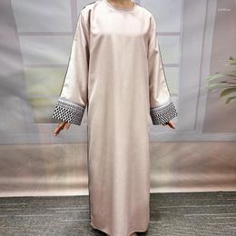 Ethnic Clothing 2024 Fashion Muslim Robe Abaya Embroidery Dress Female Full Length Worship Service Abayas