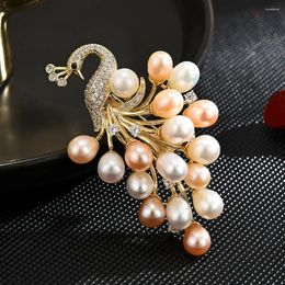 Brooches Luxury Zircon Peacock Pearl Brooch Pins Elegant Animal Shiny Boutique Rhinestone Corsage Gift For Lady