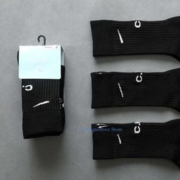 Designer Mens Socks Sports Womens Sock 3 Pairs a lot Stylish Sport Jogger Running Wear Letter Embroidered Pure Cotton Breathable