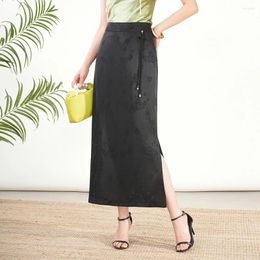 Skirts 2024 High-end Women's Skirt Designer Brand Casual Clothing Lanyard Gold Beads Decorated Fashion