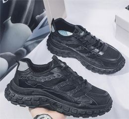 2024 Spring Mesh Breathable Trendy Casual Shoes Popular Thick Sole black Sports Shoes GAI