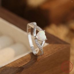 Cluster Rings 2024 European And American 925 Sterling Silver Personalized Creative Fashion Temperament Heart-shaped White Opal Ring