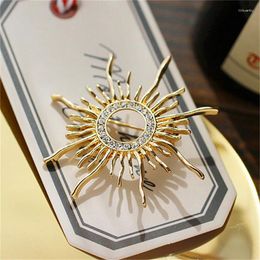 Brooches Vintage Baroque Style Retro Ring Rhinestone Sunflower Brooch Suit Lapel Pin Clothing Accessories