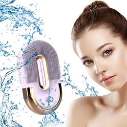 Face Cleaning Brush Ultrasonic Cleaner Electric IPX-7 Vibration Massager Wireless Charger Case Facial Silicone Cleansing Brush