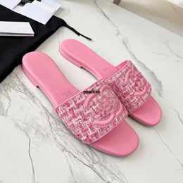 Summer Designer Slippers Foam Runners for Women Leather Slides Flip Flops Womens Sandals Bedroom Shoes