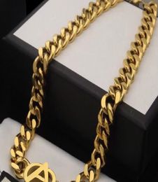 2021 three-color stainless steel letter 18k gold-plated chain necklace bracelet pendant men and women party couple gift hip hop Jewellery Stamp AAAA7478851