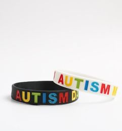2PCS Love Autism DAD and MOM High Quality Silicone Wristband Bracelet 2 Colors Available Black White Bangles Family Gifts19569359