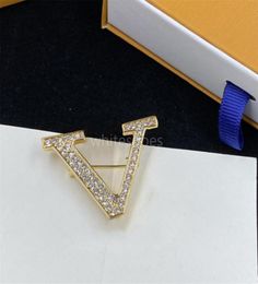 Designer Luxury Rhinestone Brooch Women Men Party Shiny Brooches Double Letter Gold Pin Dress Pins Suit Pin8595879