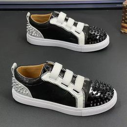 Casual Shoes Men Luxury Fashion Rivets Stage Nightclub Dress Natural Leather Flat Shoe Breathable Sneakers Black White Youth Footwear