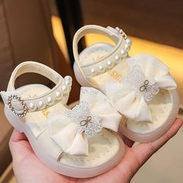 Summer Princess Sandals For Baby Girls Cute Bear Bow Fashion Toddler Shoes Softsoled Breathable Casual Infant 240430