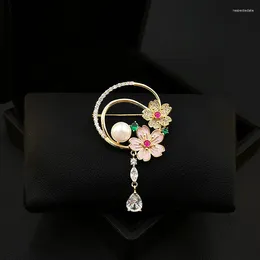 Brooches Spring Blossom Cherry Flower Brooch Women High-End Exquisite Fashion Suit Pin Elegant Corsage All-Match Jewelry Accessories 5593