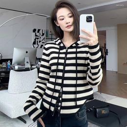 Women's Knits Fine Imitation Wool Hooded Cardigan For Spring Autumn French Fashion Striped Long Sleeved Knitted Jacket Sweater Top