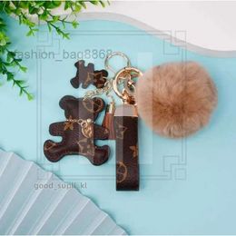 Louiseviutionbag Cute Keychains Fashion Teddy Bear Designer Louisvutton Shoe Key Chain Ring Gifts Women Pu Leather Charm Lvse Louisely Purse Vuttonly987