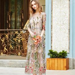 Party Dresses 2024 Fashion Embroidered Flowers Women Half Sleeves Sheer Mesh Sexy De Festa Q208