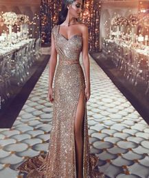 Dubai Golden Sequined Long Prom Dresses Chic One Shoulder Sweetheart Beaded Sash Party Gowns Sexy High Side Slit Mermaid Evening D7239770