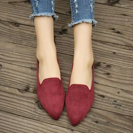 Casual Shoes 2024 Fashion Women's Pointed Flats Versatile Lazy Flat Solid Light Mouth Low Heels