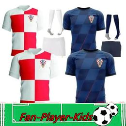 S-4XL 2024 2025 Новая сборная Croacia Modric Soccer Jerseys Mandzukic Perisic Kalinic Хорватия футбольная рубашка Kovacic Rakitic Kramaric Men Kids Kit