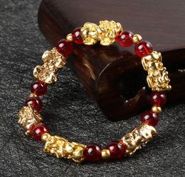 ZB2 New Style Yellow Stone PIXIU Bracelet Vintage 3D Red Garnet Beads Feng Shui Lucky Brave Wealth Bracelet for Women Men Bangles2128214