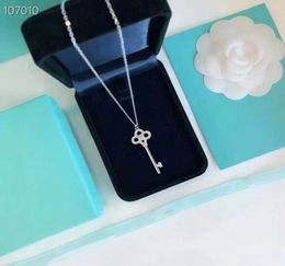 Luxury Brand Designer Key Pendant Necklace Full Crystal S925 Sterling Silver Hollow Charm Short Chain Jewelry For Women1633587