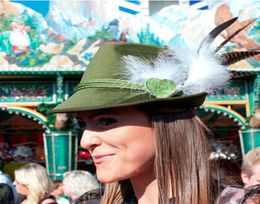 German Beer Festival Felt Hat Women Men Feather Woollen With BlackRed Green Colour Packing Box Wide Brim Hats8141124