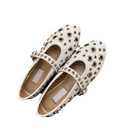 French Hollowed Out Ballet Shoes Fashionable Flat Bottomed Metal Shallow Cut Mary Jane Niche Design Single 240426