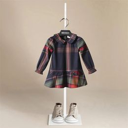 Long Sleeve Girl Dress Plaid Princess Party Kids Clothing Childrens Wear 100% Cotton Autumn Fashion Girls Autumn Clothes 240511