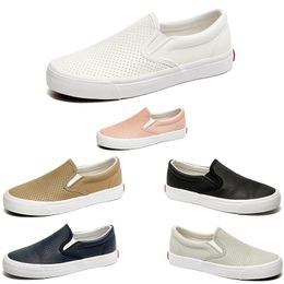 Free Shipping Men Women Running Shoes Breathable Anti-Slip Leather Flat Solid Comfort Black White Grey Khaki Pink Blue Mens Trainers Sport Sneakers GAI