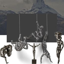 Creative Rock Climbing Man Figures 3D Unique Resin Wall Mounted Hang Climber Figure Unique Hand-finished Statue gass 240429