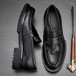 Casual Shoes 2024 Handmade Black Genuine Leather Men Tassel Fashion Thick Bottom Men's Loafers Spiked Design Flats