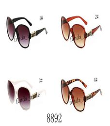 2019 brand Factory Sunglasses Selling Fashion Brand Designer Sunglasses women Sun glasses Classic eyewear big Frame Ocul9568025