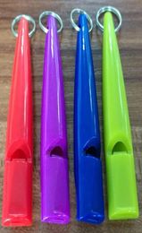 200pcslot Newest Dog whistle Pet Training Plastic Whistle mix colors5330075