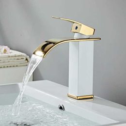 Bathroom Sink Faucets Bathroom Basin Faucet Waterfall Bathroom Mixer Tap Solid Brass Sink Faucet White Single Handle Deck Mounted Toilet Mixer Tap