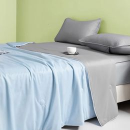 Summer Quilt Solid Colour Cool Feeling Thin Comforter Washable Air Conditioning Blanket Single Size Blue Grey 150*200cm 240417