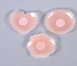 Women Invisible lingeries Sexy Reusable Round shaped Breast Boobs Self Adhesive Nipple Cover Pasties Stickers for Party Dress 1pai8188644