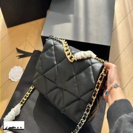 LOULS VUTT 19 Series Women Bag Shoulder Bag 25cm Leather Quilted Diamond Plaid Gold Hardware Metal Buckle Luxury Handbag Two-Color Chai Rake