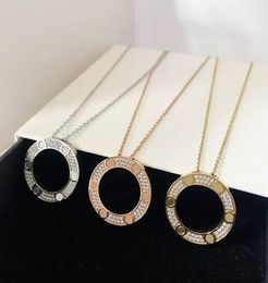 Designer Pendant Necklaces High Quality Jewelry for Men and Women Christmas Luxury Classic Necklaces Party Wedding Valentine0397478608