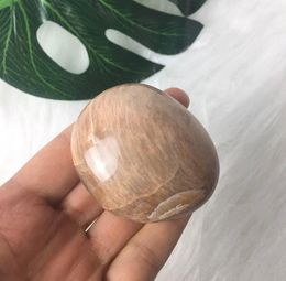 Natural Yellow moonstone Polished Palm Stone Healing Gemstone palms For Party Gift Decoration 1pc3332646
