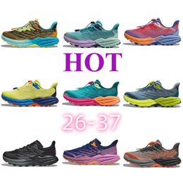 Designer Mens Womens Running Shoes Classic Sneakers Multicolor Triple Black Yellow Purple Orange Green Outdoor Sports Hiking Trainers Low Casual Fashion Sneaker