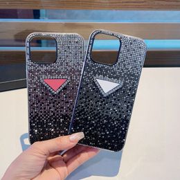 P Luxury Bling Glitter Phone Cases For iPhone 15 14 Pro Max Case Fashion Designer Rhinestone Diamond Women Back Cover i 13 Promax 12 11 Triangle Cell DHgate