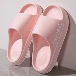Summer Cool Slippers Men Women Soft Sandals Unisex Beach Casual Shoes Light EVA Slides Brand Outdoor 240416
