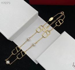 geometry For Women Pendant Necklace Letter Round Lock Jewelry Necklace Set France quality golden sweater chain5862927