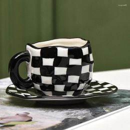 Mugs Plaid Coffee Cup Saucer Ceramics Tea Creative Modern Mug Dish Simple Porcelain Water Milk Cups Kitchen Cafe Party Drinkware